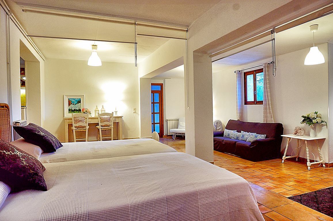 Villa con vistas y piscina en la Sierra de Tramuntana – Esporles