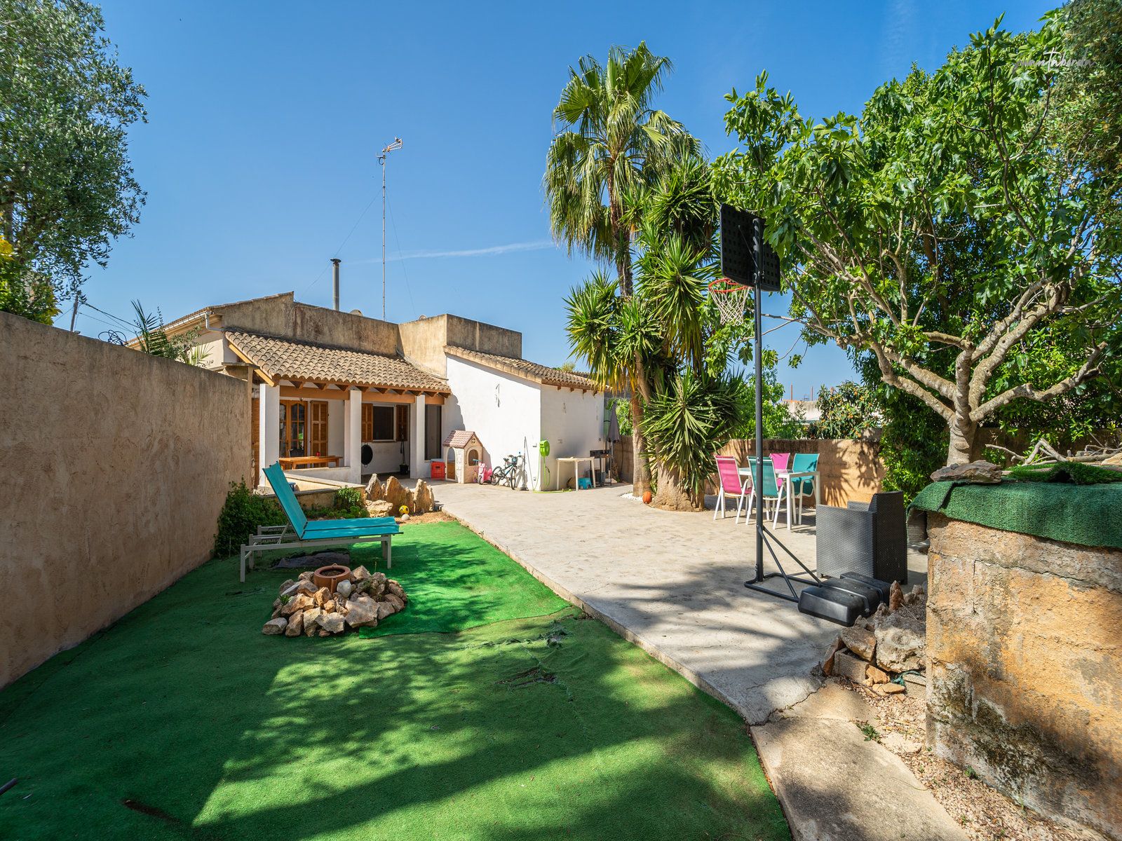 593-Casa-de-pueblo-en-venta-en-Ses-Salines-27.jpg Casa de pueblo en Ses Salines con gran terraza y jardín