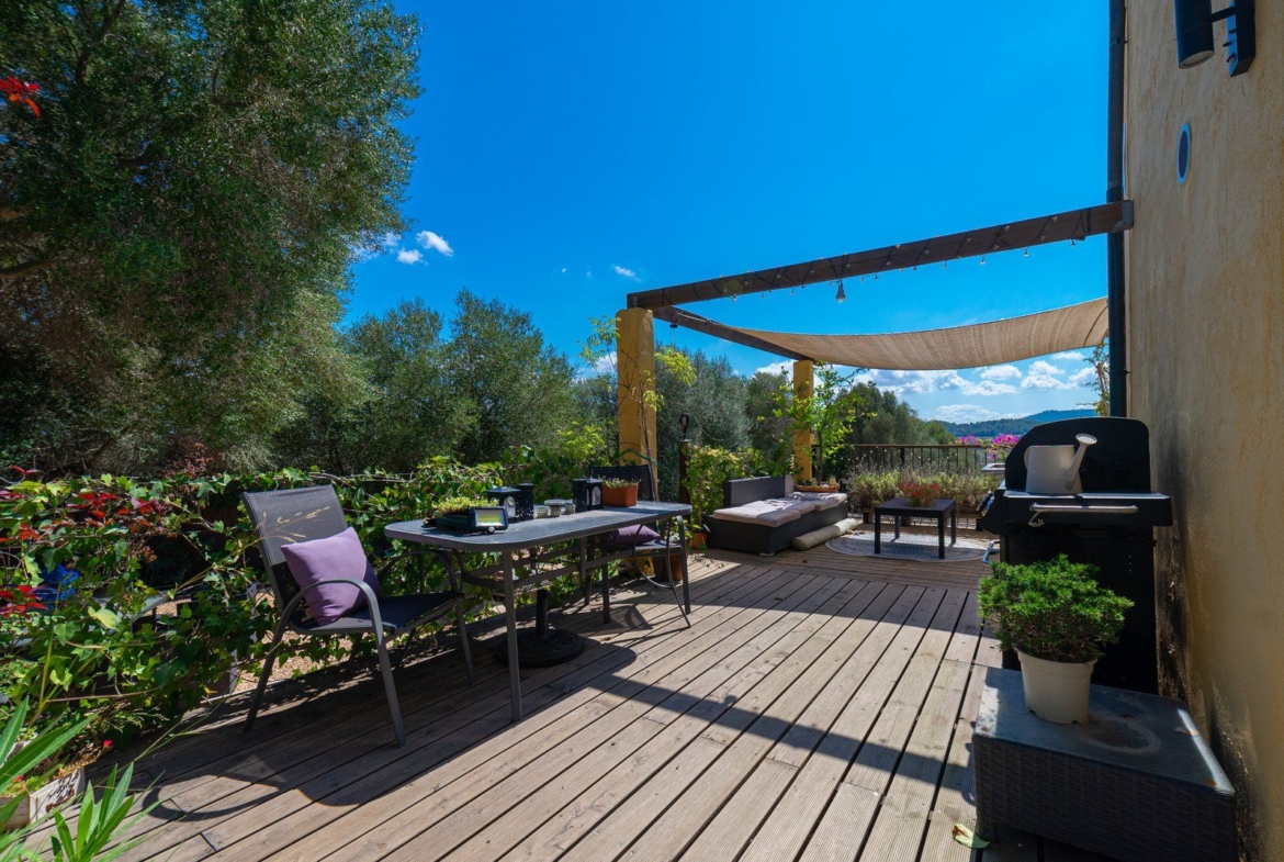 Casa de campo con piscina y vistas en Sineu, Mallorca