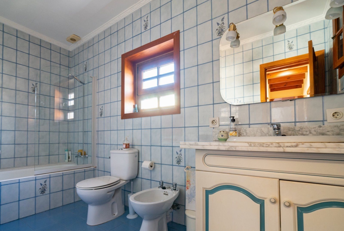 Casa familiar con piscina y vistas al Bosque de Bellver, Son Rapinya