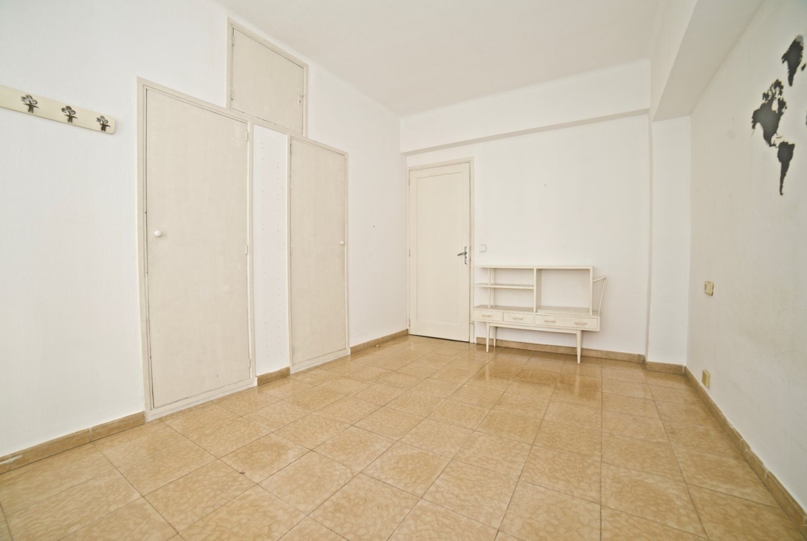 Piso con balcón junto a Jaime III en Palma de Mallorca