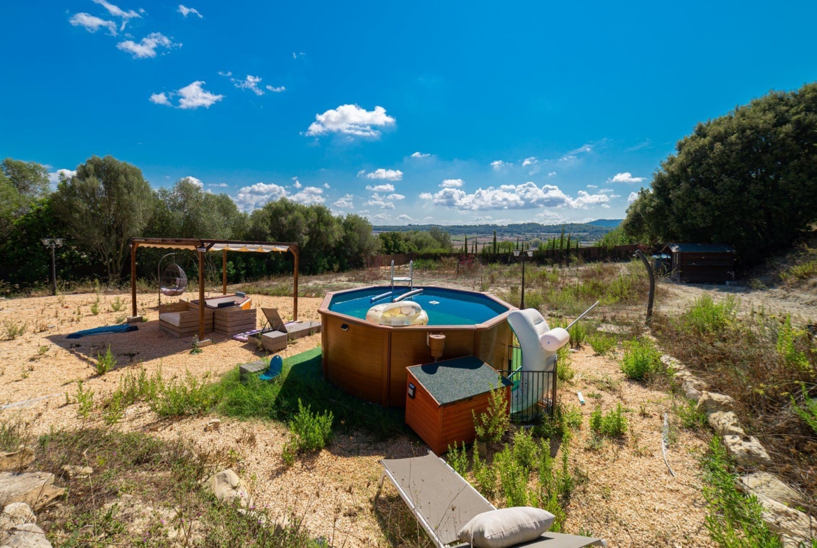 Casa de campo con piscina y vistas en Sineu, Mallorca