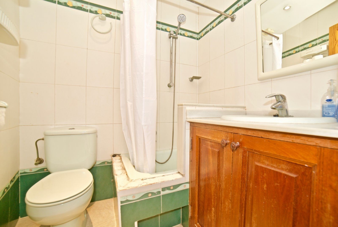 Casa de pueblo renovada en venta en Santanyí con local