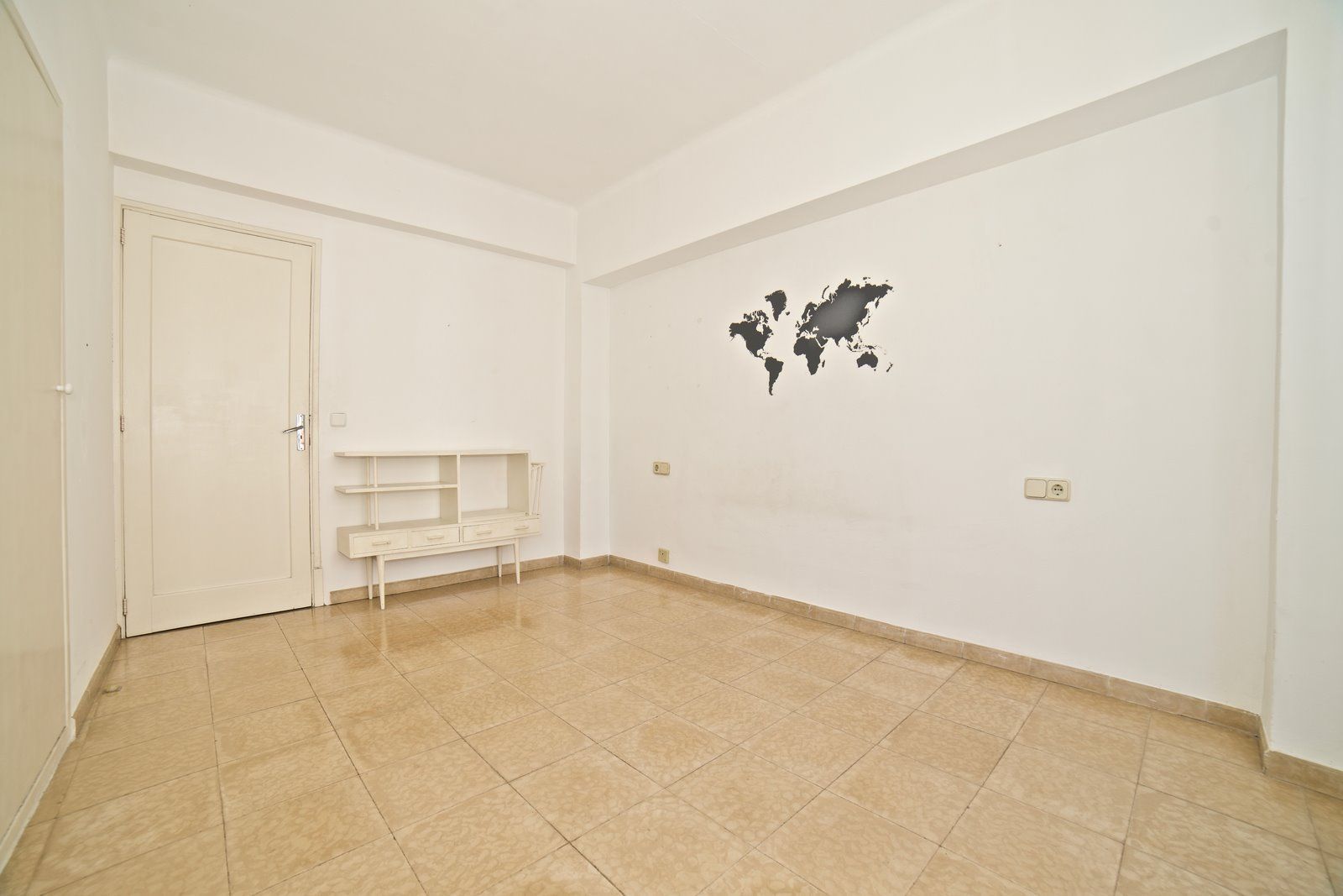 8-Villasyfincasmallorca-5.jpg Piso con balcón junto a Jaime III en Palma de Mallorca