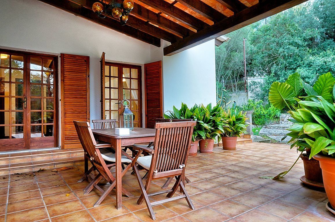 Villa con vistas y piscina en la Sierra de Tramuntana – Esporles