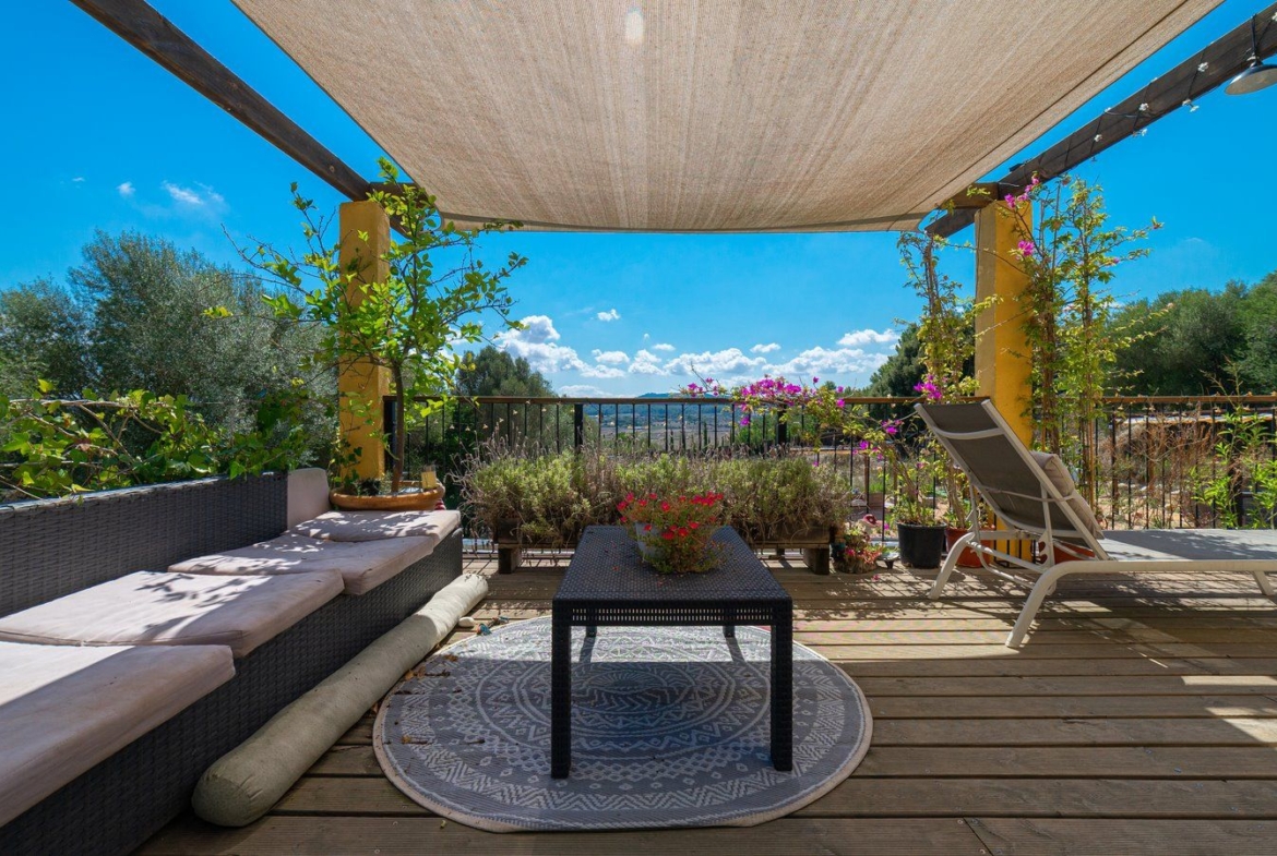 Casa de campo con piscina y vistas en Sineu, Mallorca