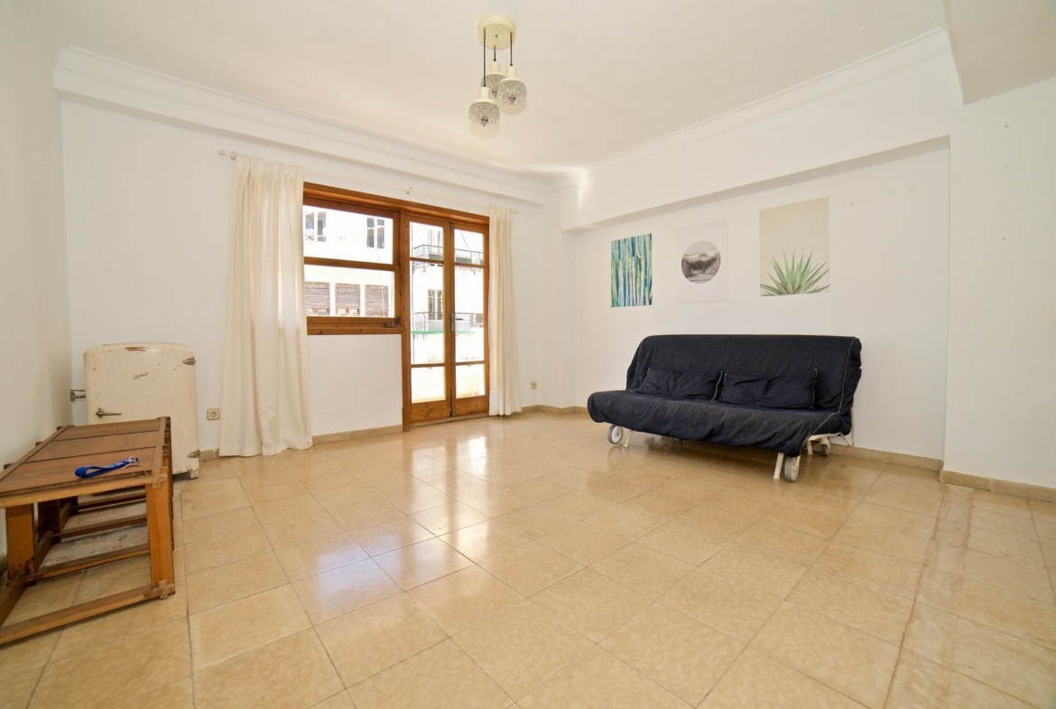 Piso con balcón junto a Jaime III en Palma de Mallorca