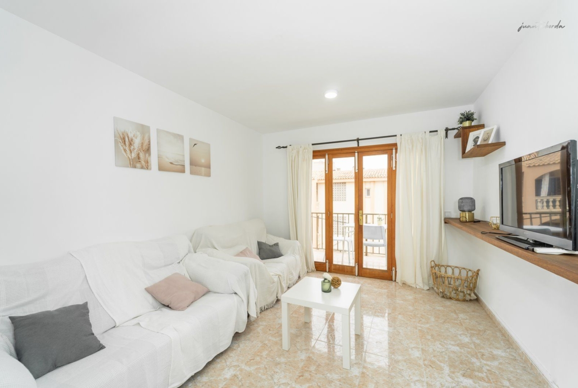 Piso con balcón a menos de 200 m del mar en Colonia de Sant Jordi