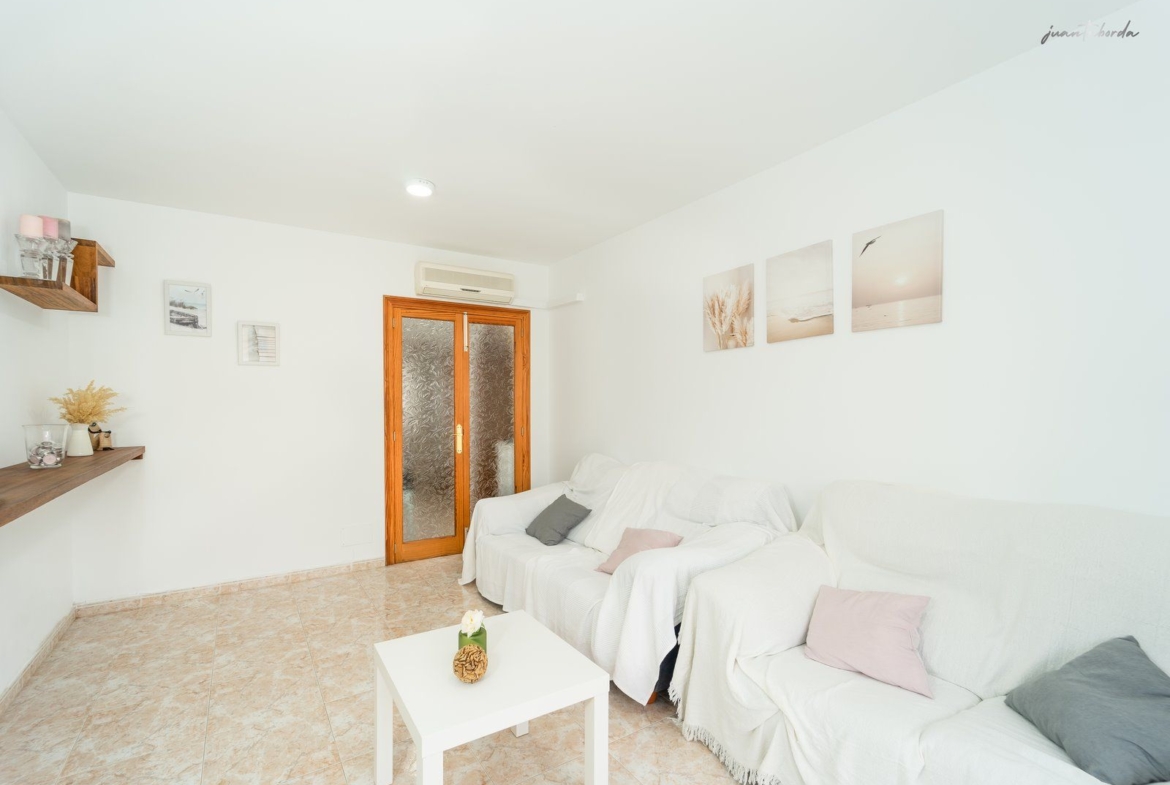 Piso con balcón a menos de 200 m del mar en Colonia de Sant Jordi