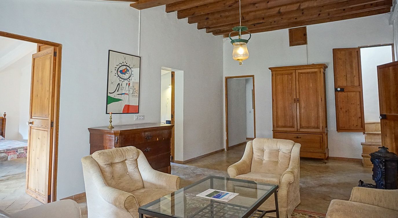 AG-SAS-3.jpg Historic 9-Bedroom Estate with Pool Between Palma & Son Vida