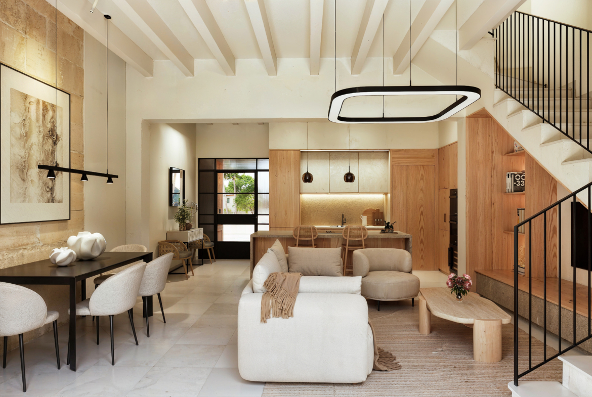 Casa de pueblo de obra nueva con piscina y rooftop en Ses Salines