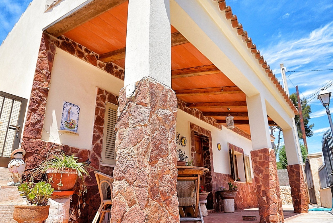 Villa con piscina en Santanyí a pasos de Cala Santanyí