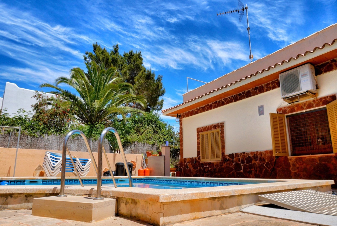 Villa con piscina en Santanyí a pasos de Cala Santanyí