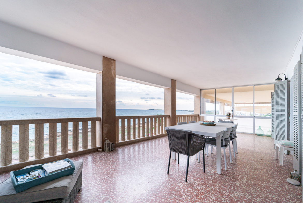Piso en primera línea de mar en Sa Rápita con terraza y vistas