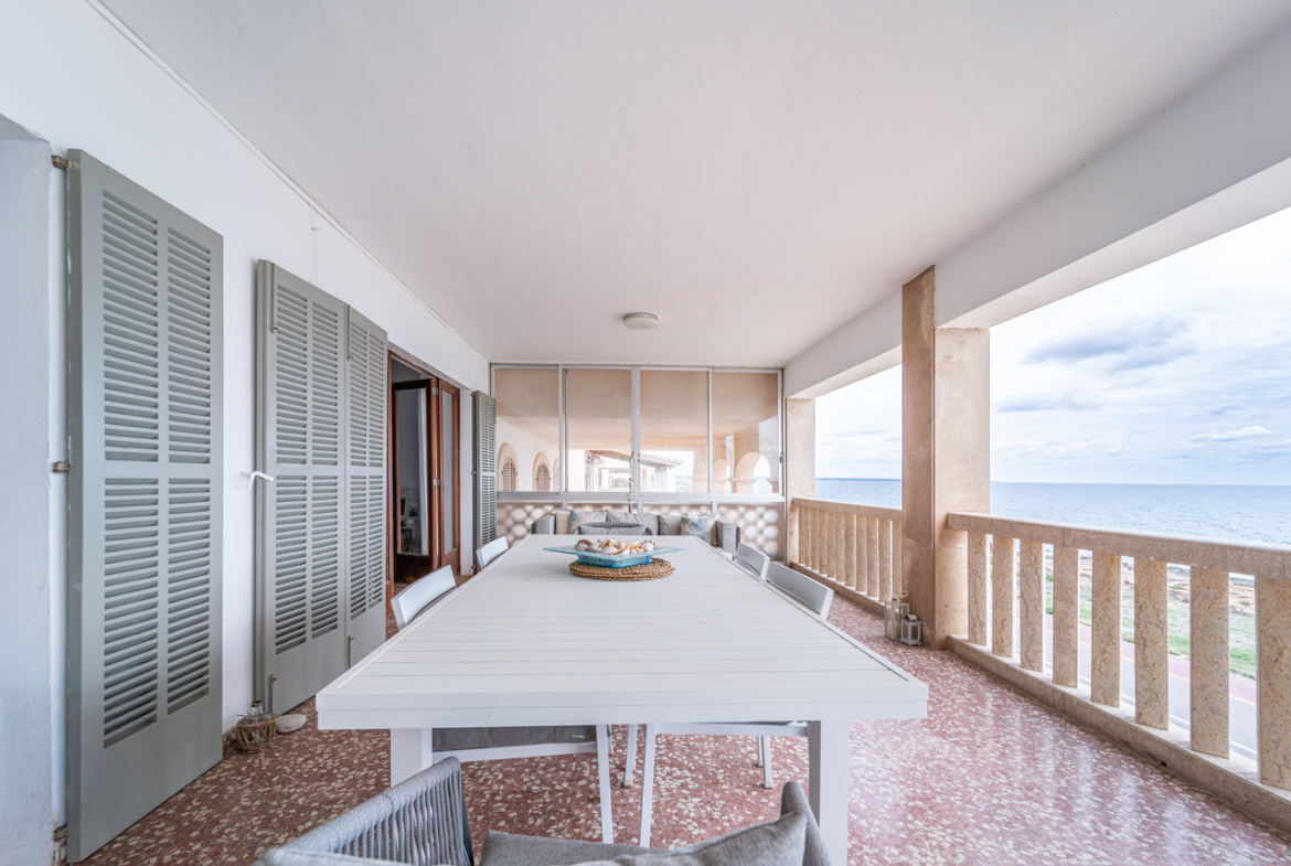 Piso en primera línea de mar en Sa Rápita con terraza y vistas