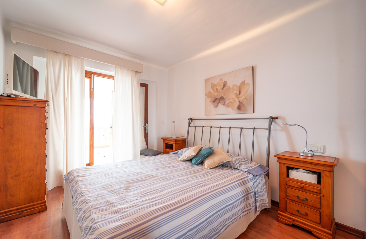 Front-line-apartment-to-rent-with-panoramic-sea-views-in-Sa-Rapita-22.jpg Piso en primera línea de mar en Sa Rápita con terraza y vistas