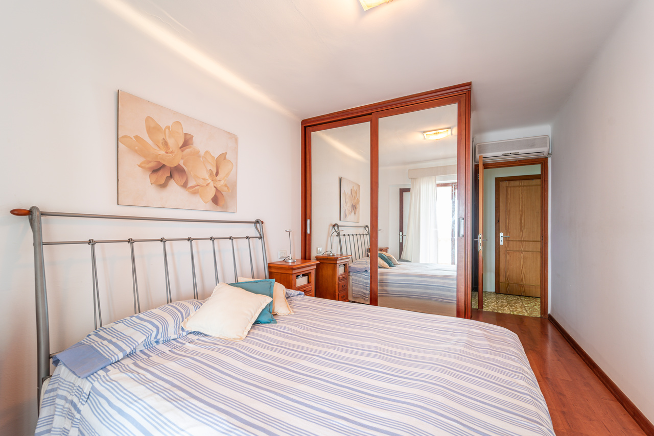 Front-line-apartment-to-rent-with-panoramic-sea-views-in-Sa-Rapita-24.jpg Piso en primera línea de mar en Sa Rápita con terraza y vistas