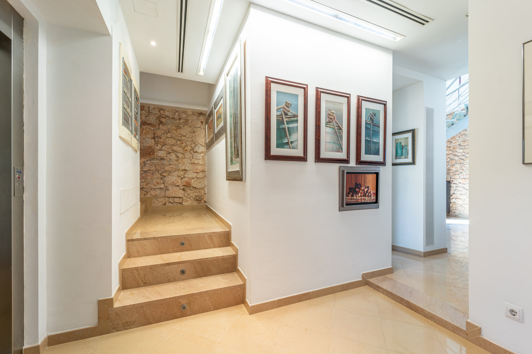 LWP2113.jpg Casa de pueblo única en Porreres — antiguo molino rehabilitado, 369 m², 3 plantas, ascensor