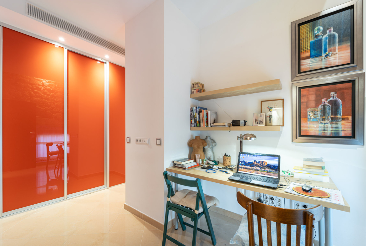 Casa de pueblo única en Porreres — antiguo molino rehabilitado, 369 m², 3 plantas, ascensor