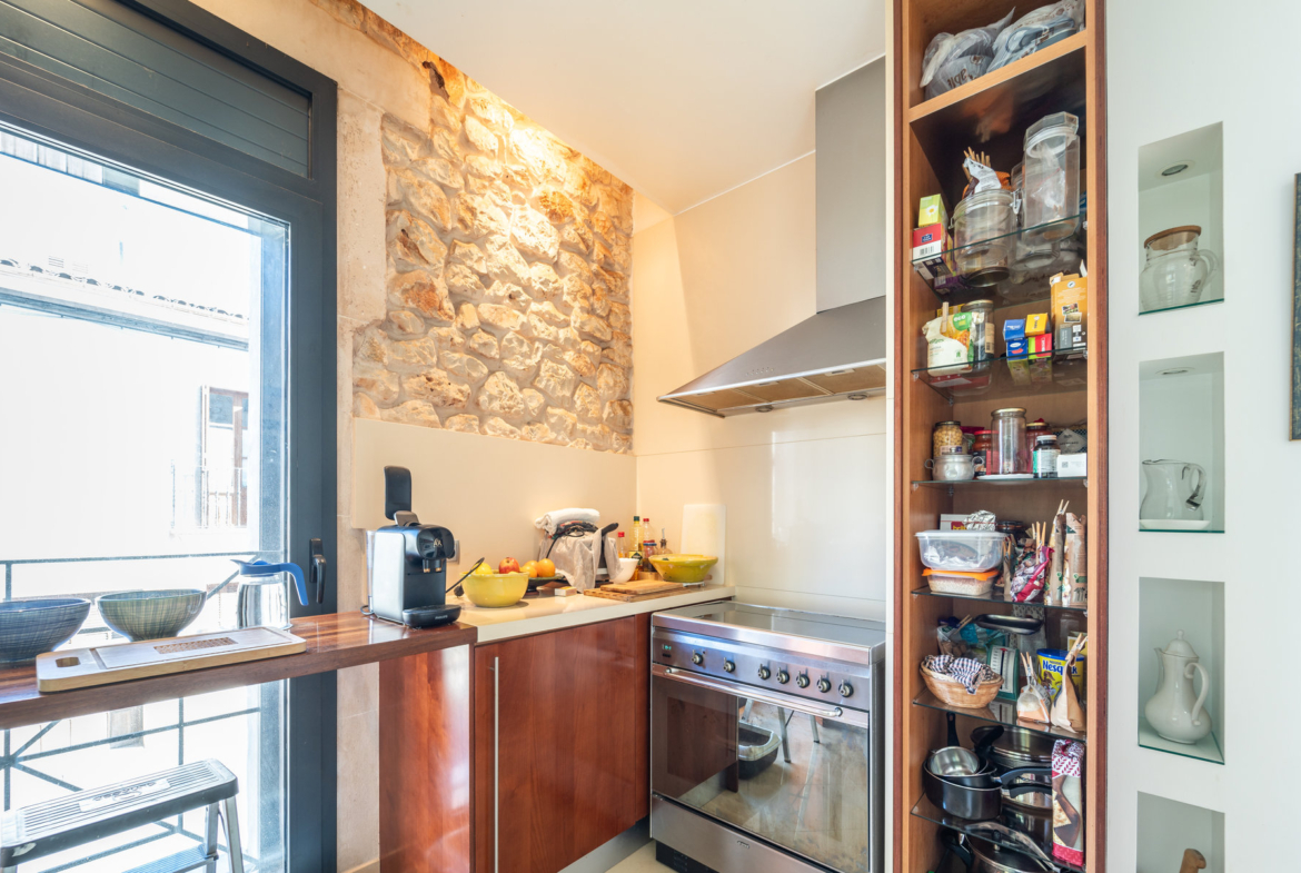 Casa de pueblo única en Porreres — antiguo molino rehabilitado, 369 m², 3 plantas, ascensor