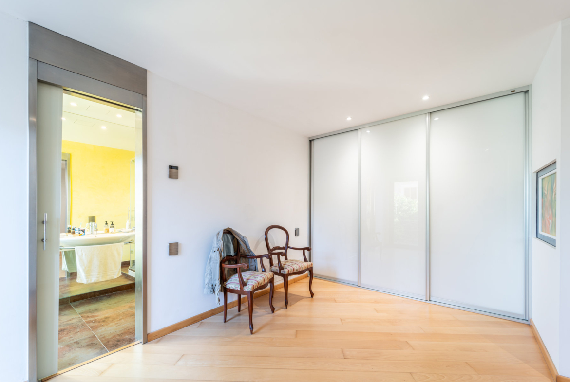 Casa de pueblo única en Porreres — antiguo molino rehabilitado, 369 m², 3 plantas, ascensor