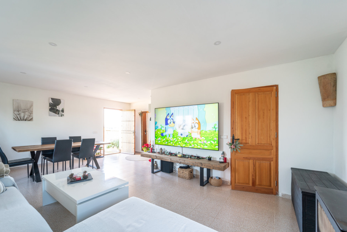 Landhaus nahe Es Trenc — 356 m², 29.000 m², zwei unabhängige Etagen