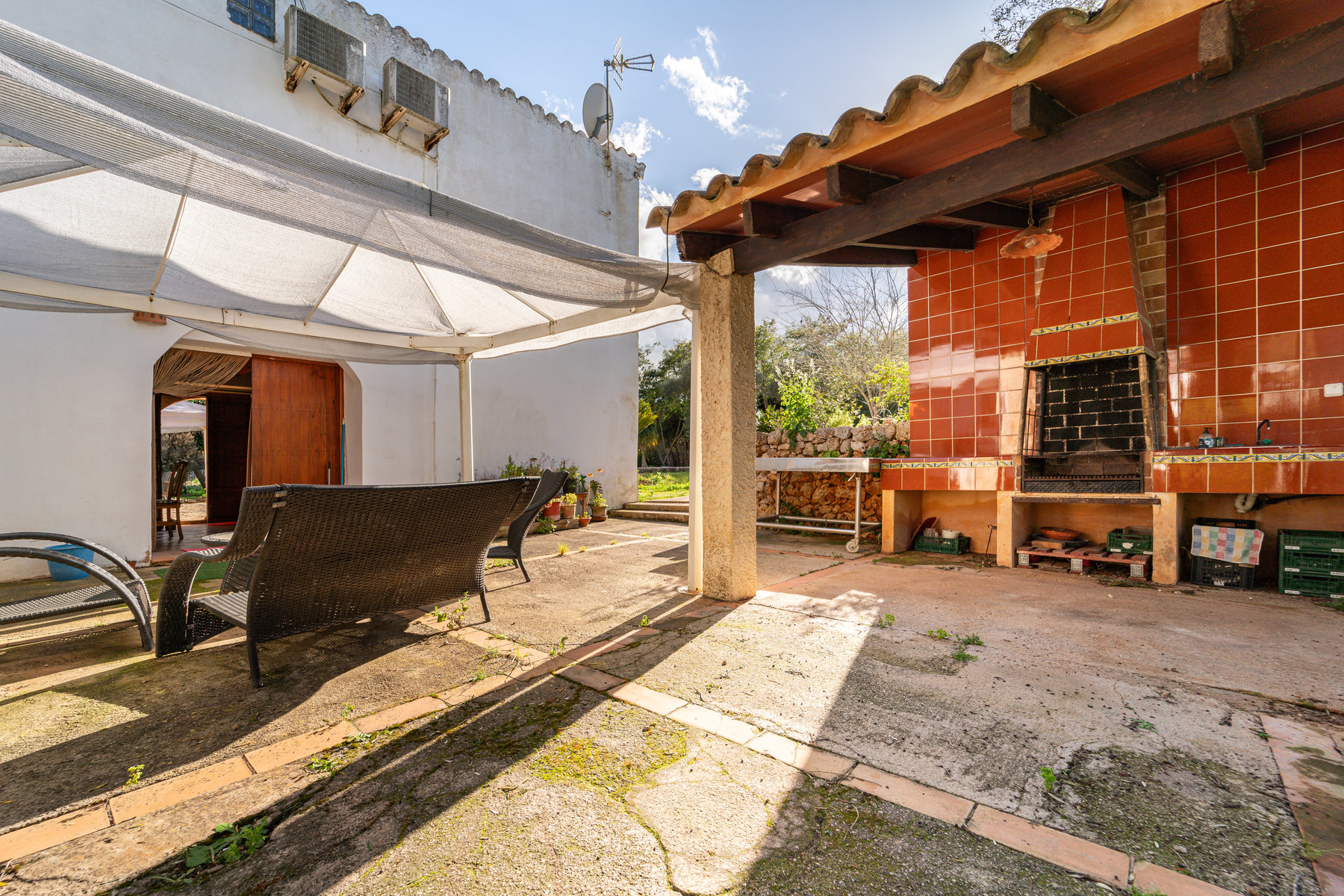Country House in Sineu with Pool & 5,400 m² Plot