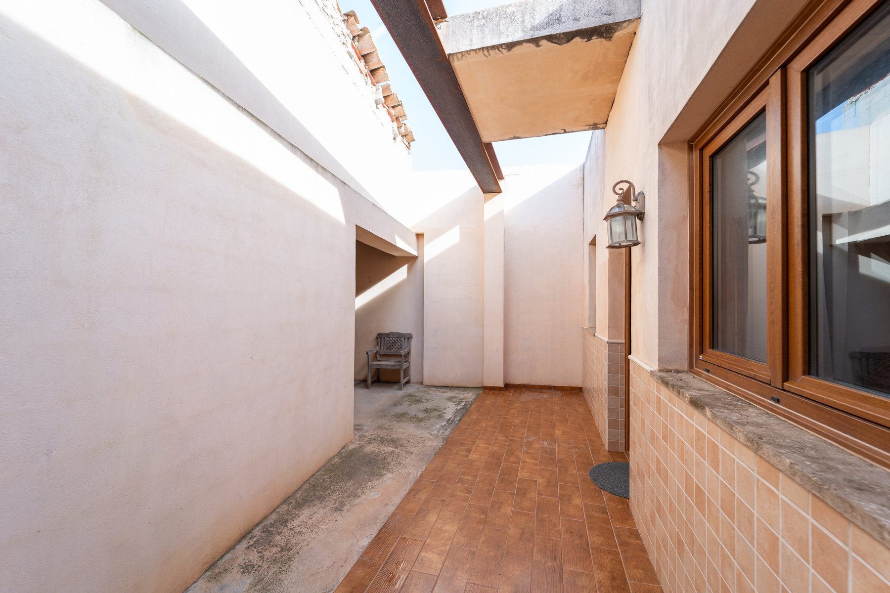 Casa de pueblo con piscina en Ses Salines — 110 m², planta única, lista para entrar
