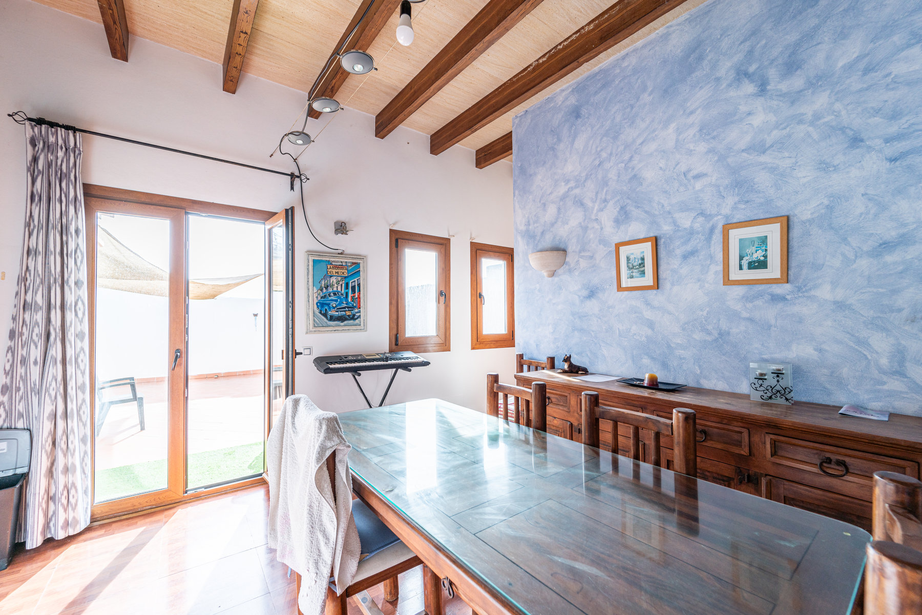 Casa de pueblo con piscina en Ses Salines — 110 m², planta única, lista para entrar