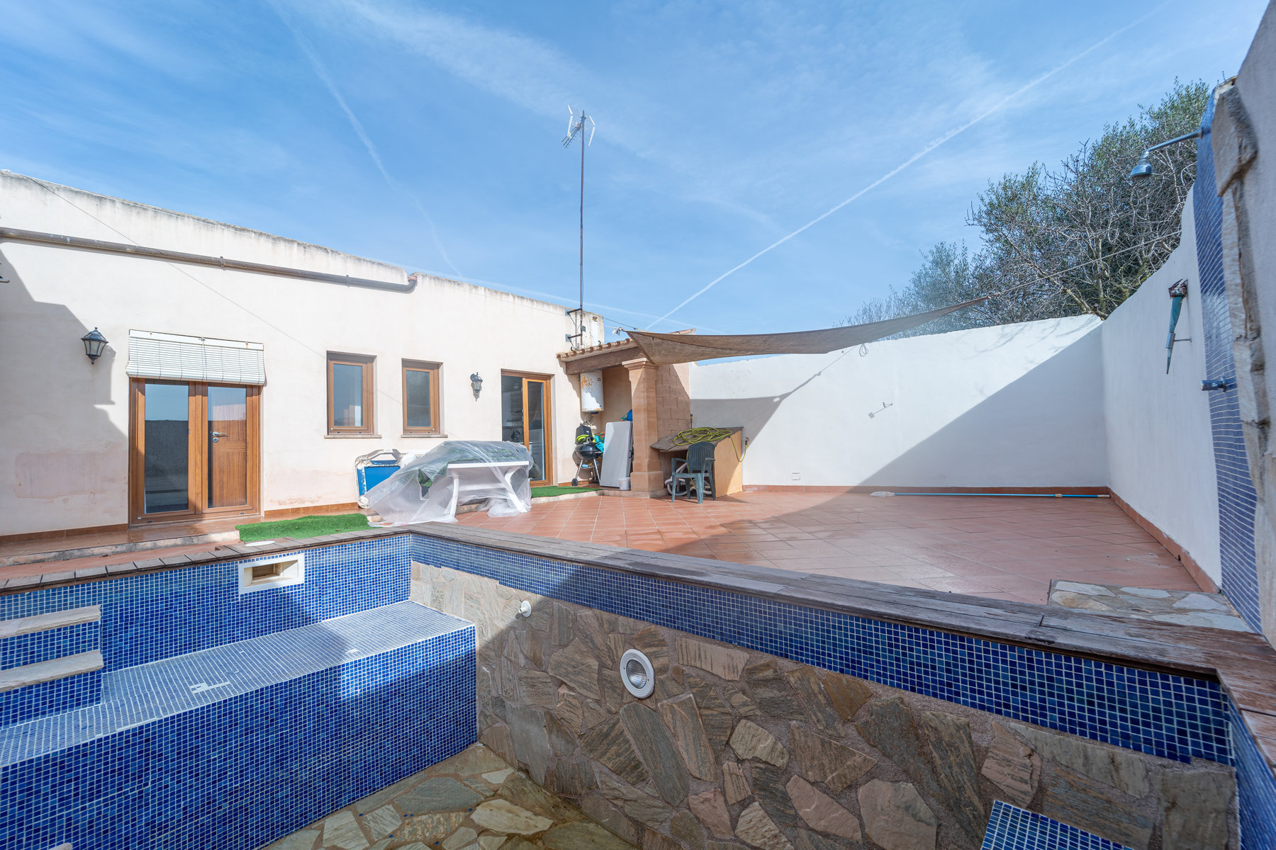 Casa de pueblo con piscina en Ses Salines — 110 m², planta única, lista para entrar