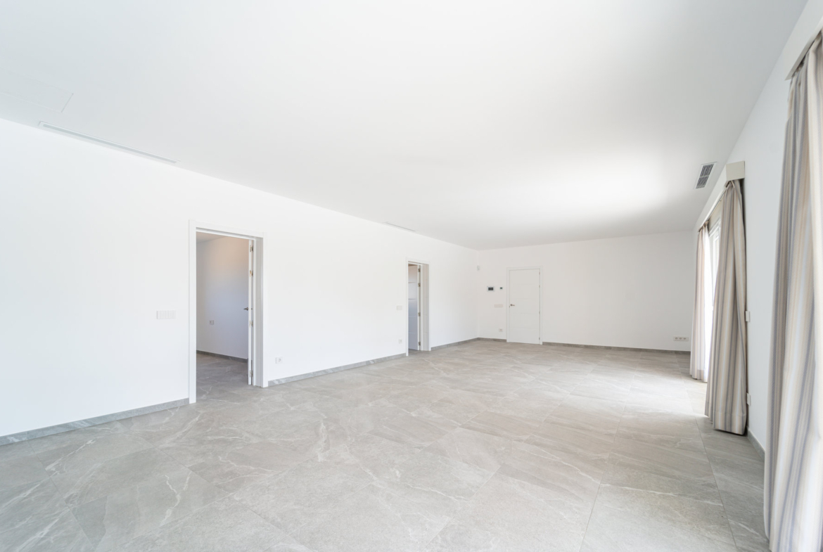 Neubau-Chalet 2025 in Sa Rápita – ebenerdige Villa mit 3 Suiten, Pool und Garten