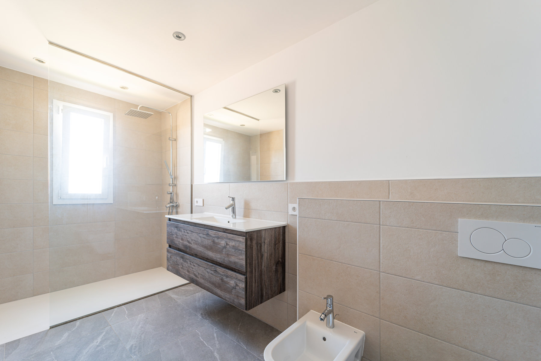 New-built-villa-for-sale-with-swimming-in-Sa-Rapita-28.jpg Neubau-Chalet 2025 in Sa Rápita – ebenerdige Villa mit 3 Suiten, Pool und Garten