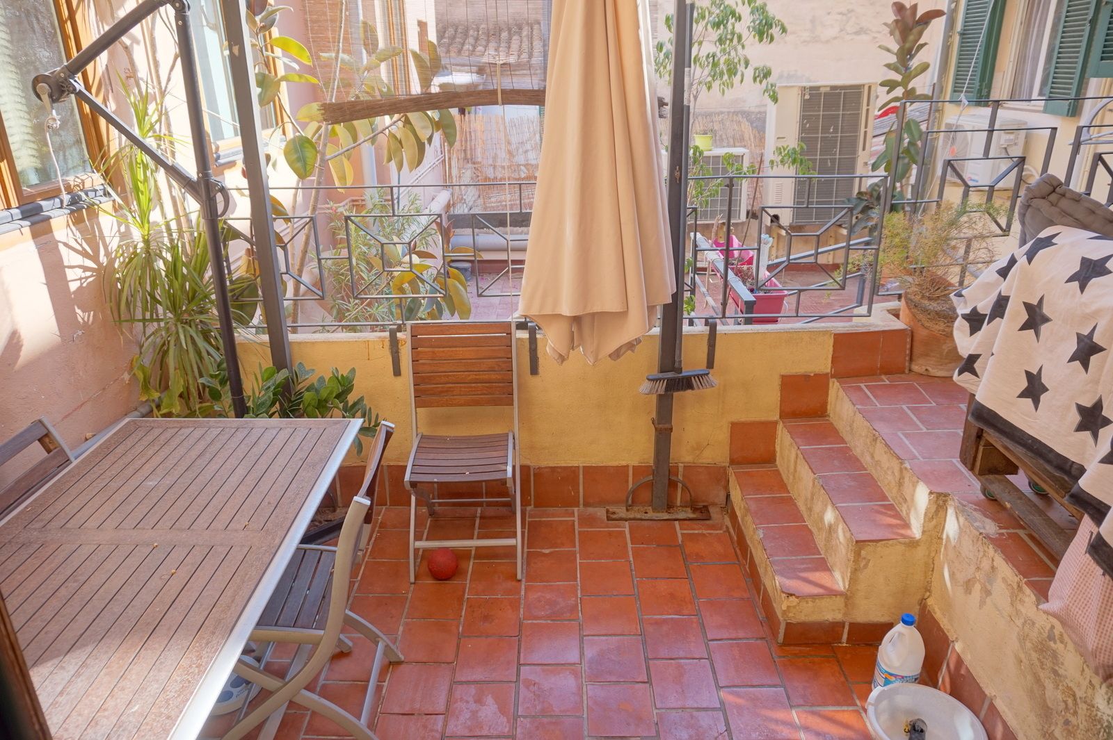 VFR22092010.jpg Casa vintage de 4 habitaciones en El Terreno, Palma de Mallorca