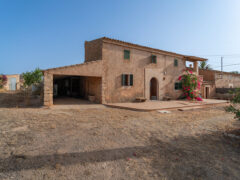Finca zur Miete in s’Alqueria Blanca mit Garten und Kamin