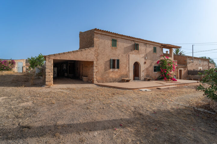 Casa de campo en alquiler en s’Alqueria Blanca con jardín y chimenea