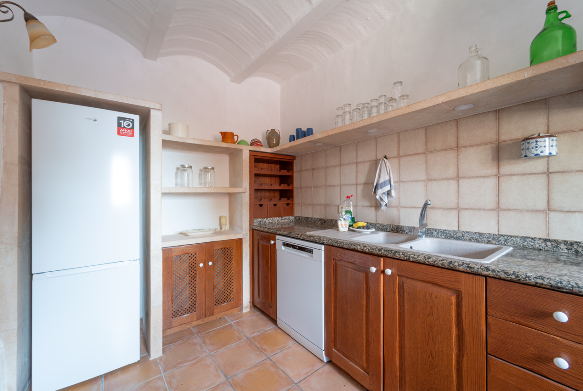 Country house for rent in s’Alqueria Blanca with garden and fireplace
