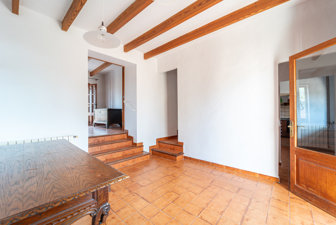Country house for rent in s’Alqueria Blanca with garden and fireplace