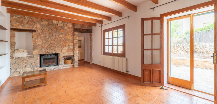 Casa de campo en alquiler en s’Alqueria Blanca con jardín y chimenea