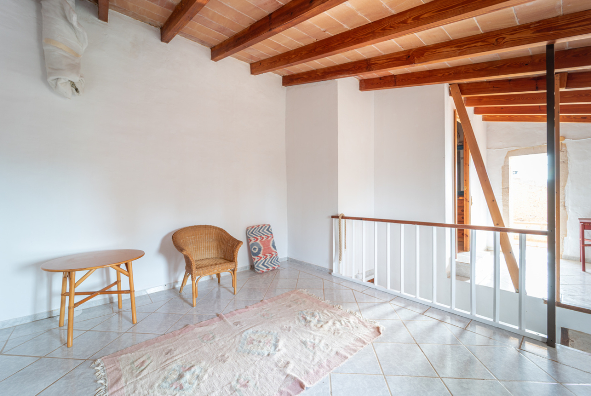 Country house for rent in s’Alqueria Blanca with garden and fireplace