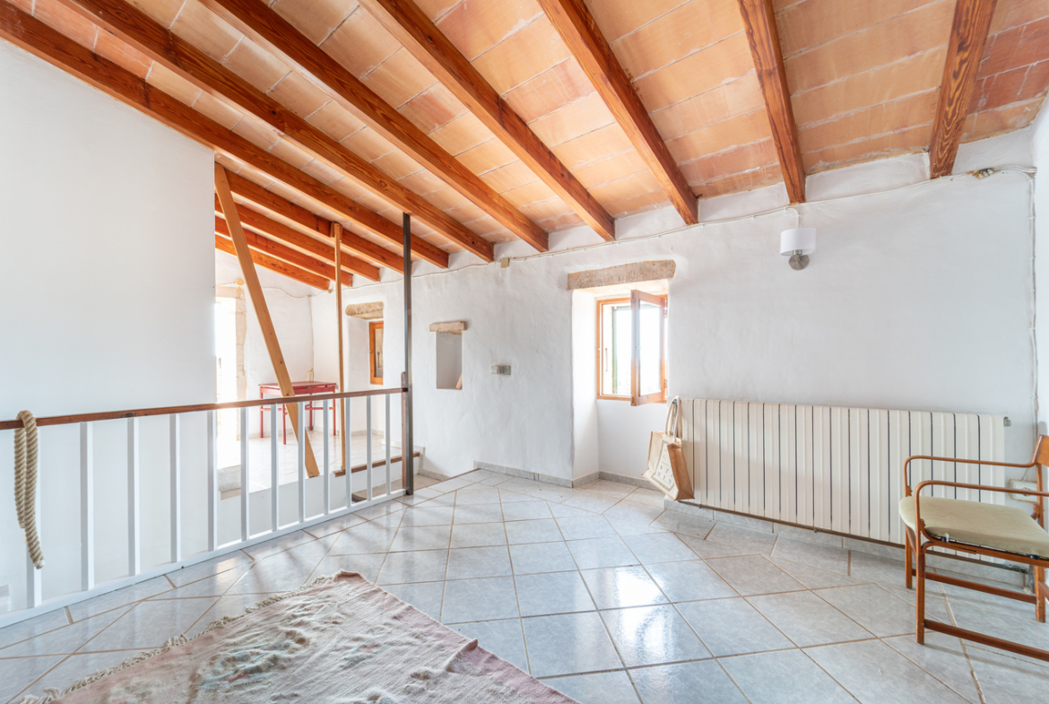 Country house for rent in s’Alqueria Blanca with garden and fireplace