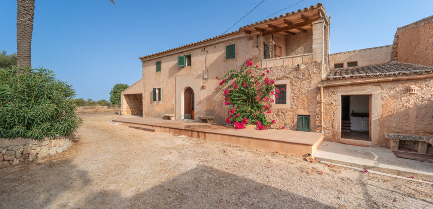 Casa de campo en alquiler en s’Alqueria Blanca con jardín y chimenea