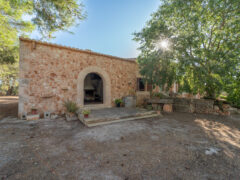 Finca zu verkaufen in Campos mit Grundstück und eigenem Brunnen