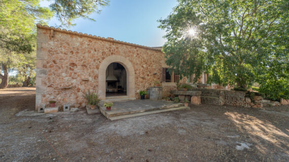 Finca zu verkaufen in Campos mit Grundstück und eigenem Brunnen