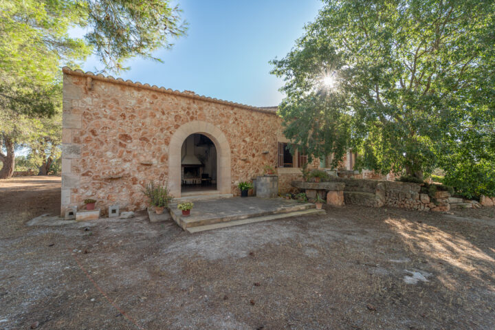 Finca zu verkaufen in Campos mit Grundstück und eigenem Brunnen