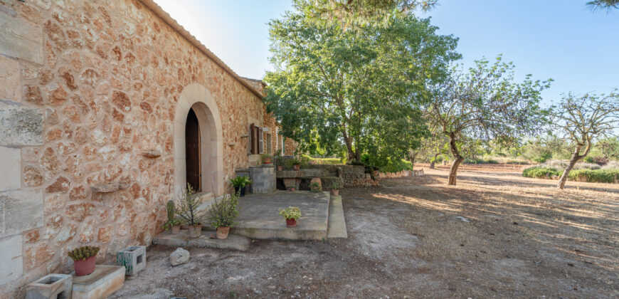 Finca zu verkaufen in Campos mit Grundstück und eigenem Brunnen