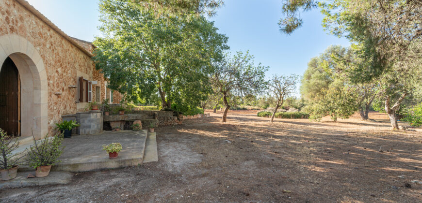 Finca zu verkaufen in Campos mit Grundstück und eigenem Brunnen