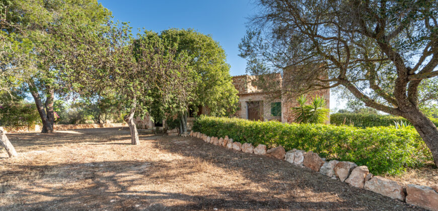 Finca zu verkaufen in Campos mit Grundstück und eigenem Brunnen