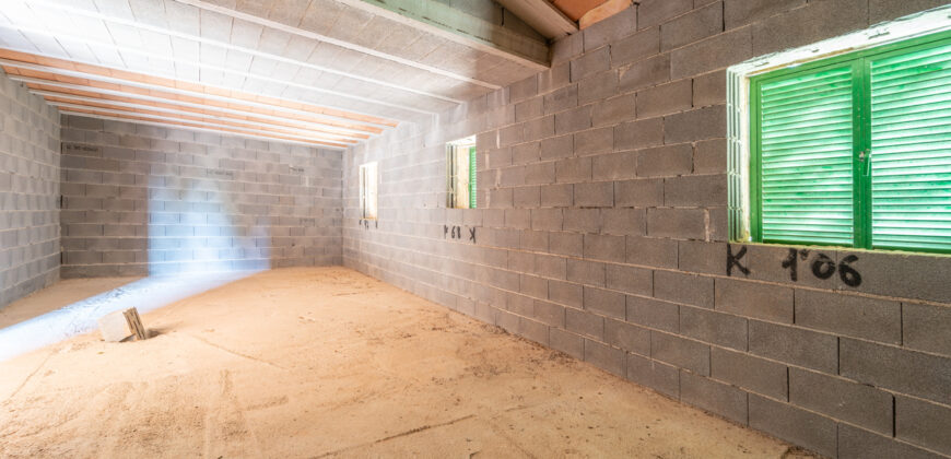 Finca zu verkaufen in Campos mit Grundstück und eigenem Brunnen