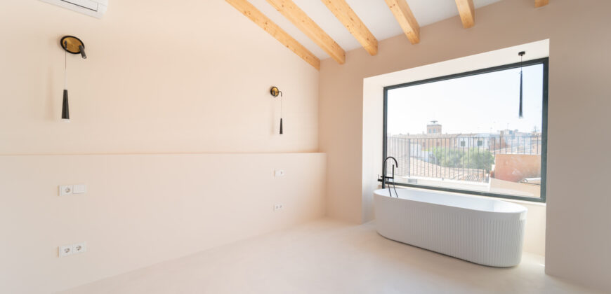 Designer-Stadthaus zur Miete mit Garage und Aufzug nahe der Plaza Mayor von Santanyí