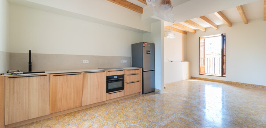 Designer-Stadthaus zur Miete mit Garage und Aufzug nahe der Plaza Mayor von Santanyí